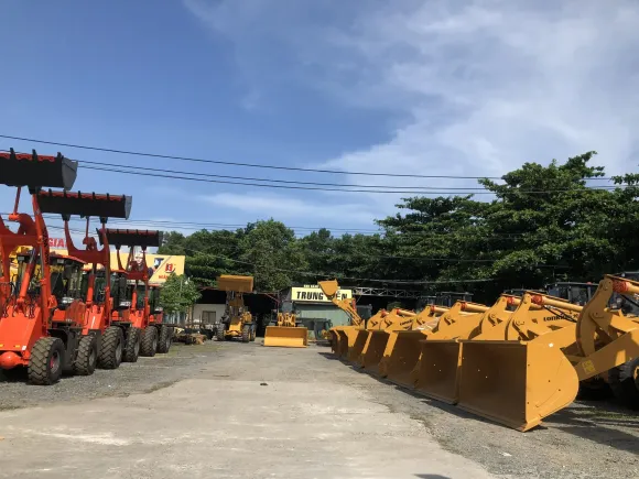 Phụ tùng xe xúc Trung Viễn